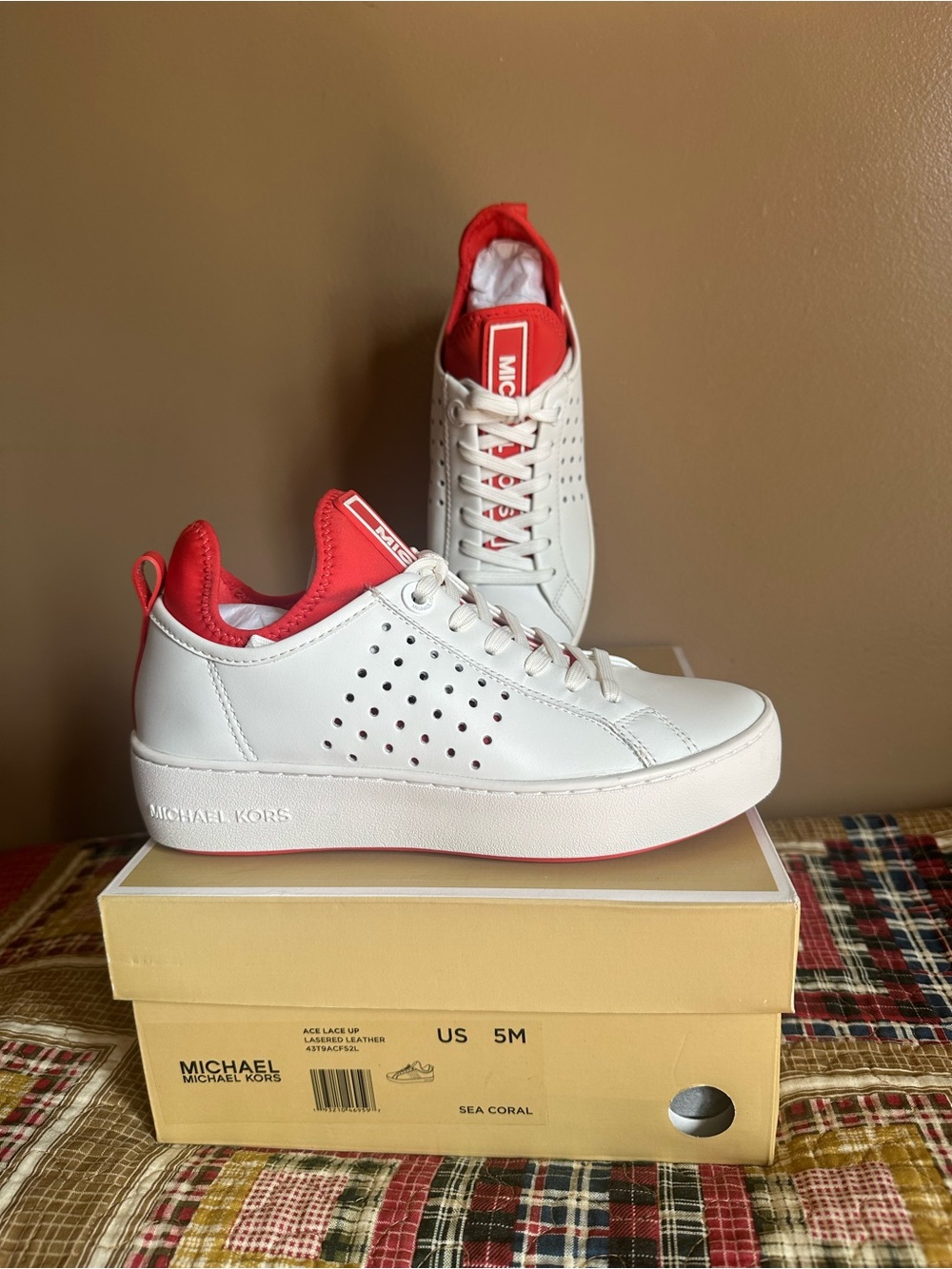 Michael Kors White & Coral Low-Top Leather Sneakers